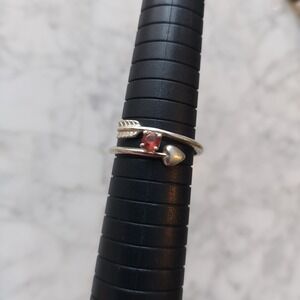 Avon Sterling Silver 925 Red Stone Heart and Arrow Bypass Ring Size 10.5 2.2g